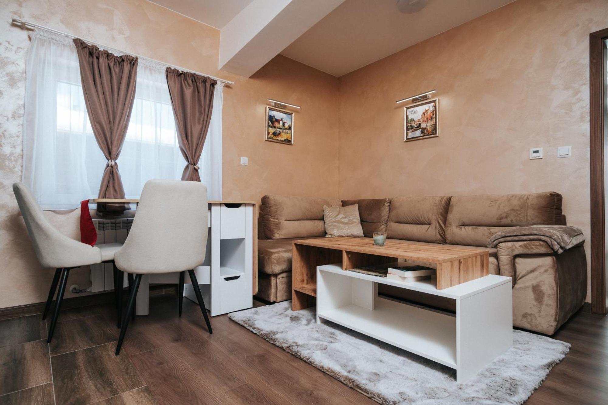 Апартамент Бела / Apartment Bela Raduil エクステリア 写真