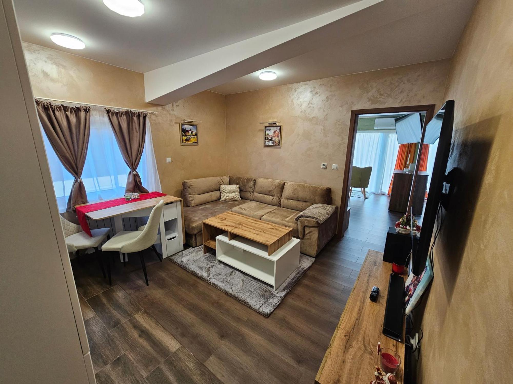 Апартамент Бела / Apartment Bela Raduil エクステリア 写真